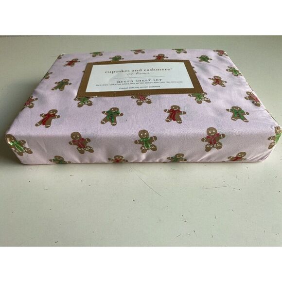 Cupcakes & Cashmere QUEEN SIZE Pink Gingerbread Cookie Christmas Sheet Set NEW - Picture 12 of 12